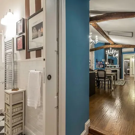 Appartement Delightful Carbonesi || The Place Bo