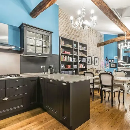 Delightful Carbonesi || The Place Bo Appartement